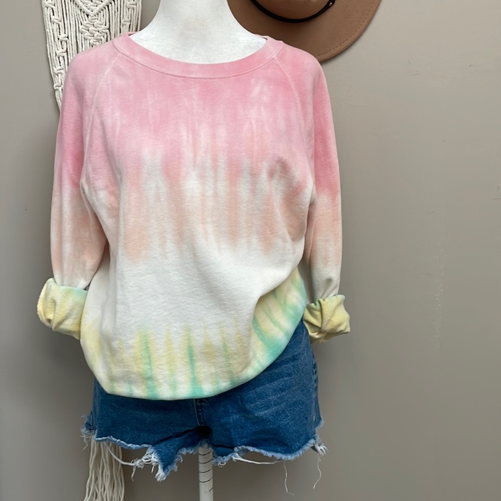 Old Navy | NWOT Rainbow Tie Dye Crew Neck Sweater - M